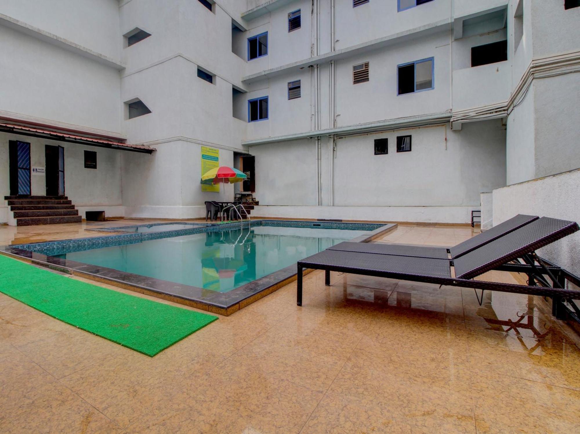 Collection O Aqualura Verem Rd Exterior photo
